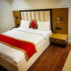 Deluxe Double Room Bath
